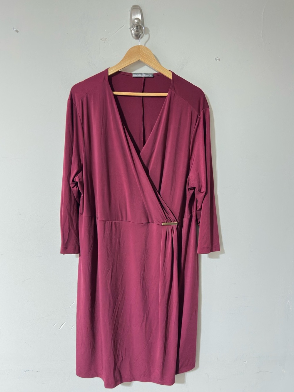 Signature Collection Burgundy Faux Wrap Dress 3/4 Sleeve Knee Length 2X12T (22W-